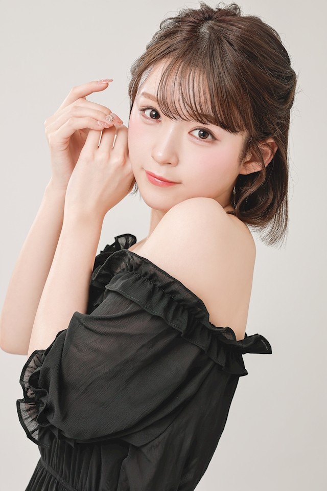 白咲 かなプロフィール写真3